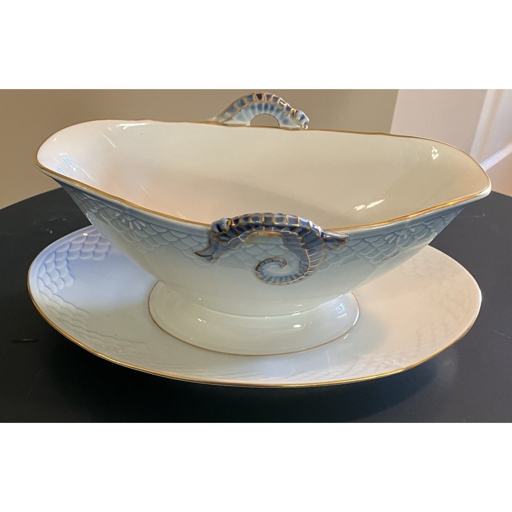 Vintage Bing‎ & Grondahl Copenhagen Seagull Gold Rim Gravy Boat #8 EUC